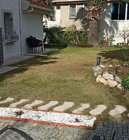 Taskule Kızilbahçe